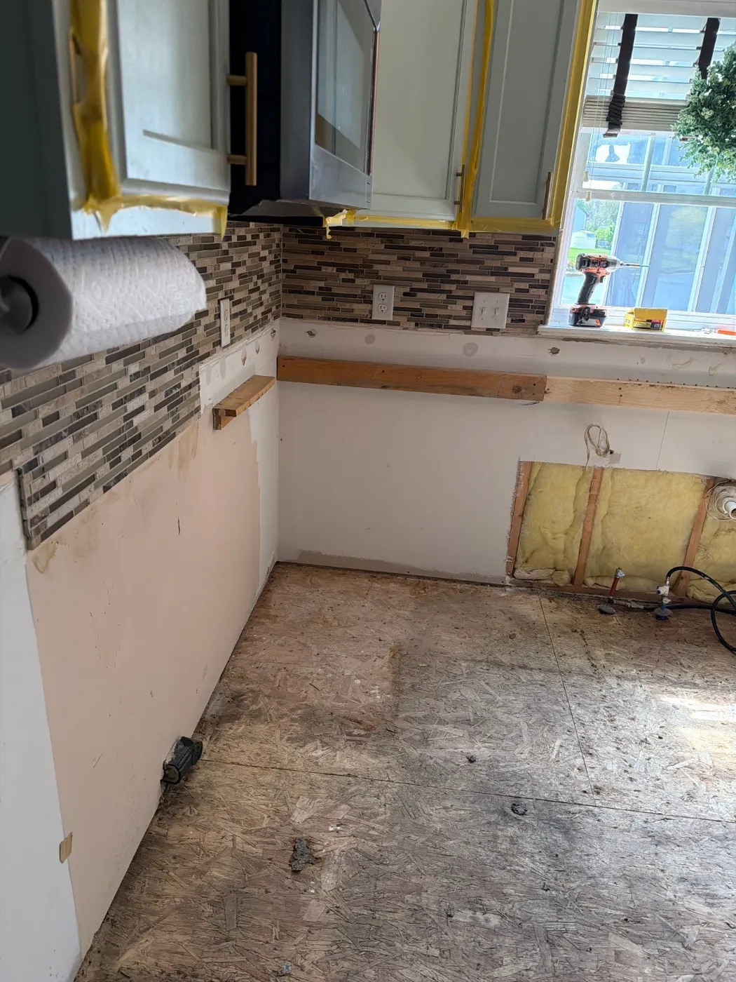 Containment setup for mold remediation in Avon home
