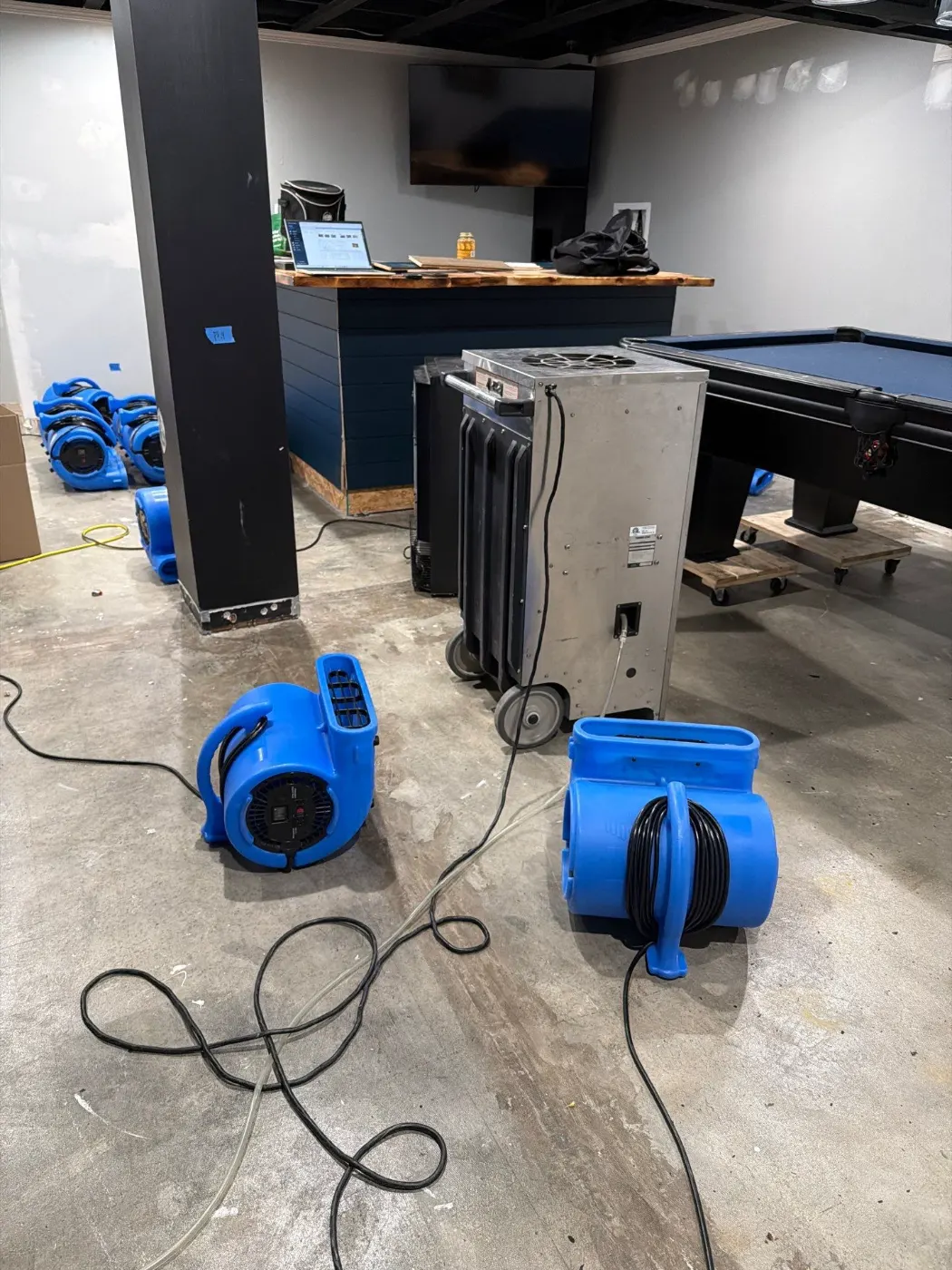 Commercial water mitigation in Avon, Indiana